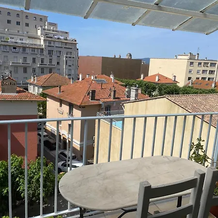 Les Jacinthes Saint-raphael Apartment
